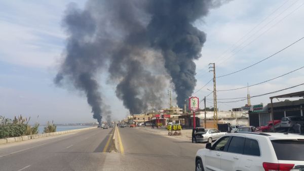 المخربون أحدثوا ثقوبا في الخط وأضرموا النار في المواد النفطية المتسربة