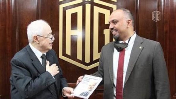 أبوغزاله ينهي تأليف كتابه الجديد بعنوان "المستقبل الرقمي الحتمي: عالم المدن الذكية"
