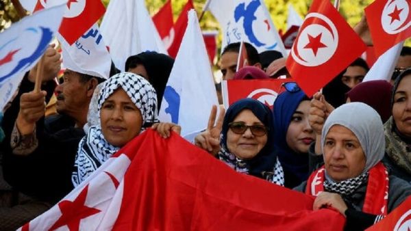 تونس.. إقالات ودعوة لـ"يوم غضب" إثر مقتل طبيب بسقوط مصعد معطل