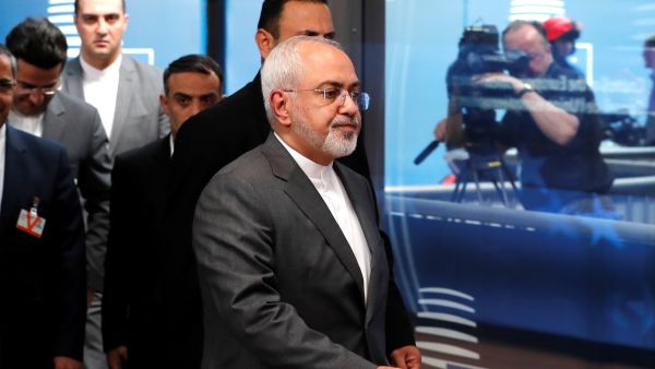 وزير خارجية إيران يندد بالعقوبات الأمريكية على تركيا