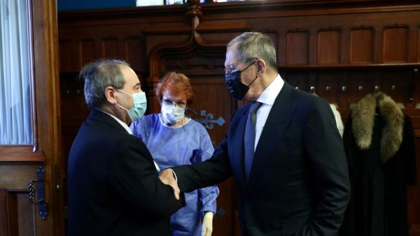 وصل وزير الخارجية والمغتربين السوري فيصل المقداد، إلى العاصمة الروسية موسكو في زيارة رسمية