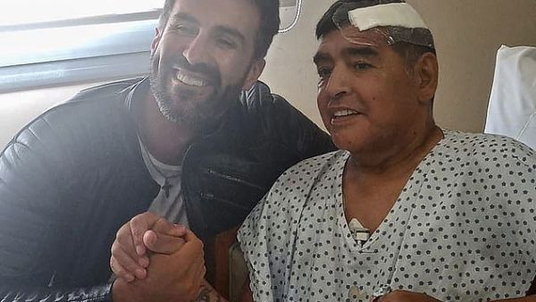 Diego Maradona's doctor of 30 years has claimed the sporting legend's death was 'a form of suicide' brought on by a deep depression that began following brain surgery (file image). (AFP)