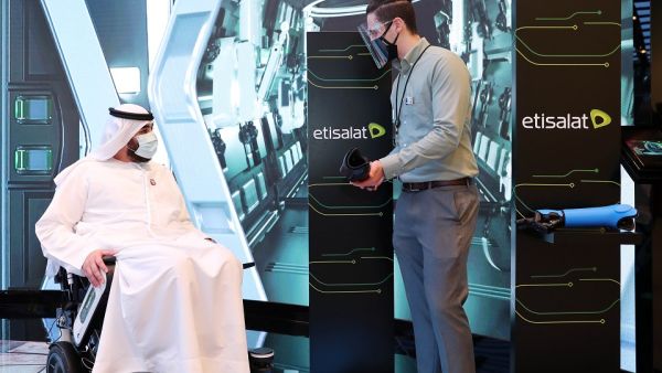 اتصالات تسلّط الضوء على التقنيات الصحية لتمكين أصحاب الهمم في جيتكس 2020