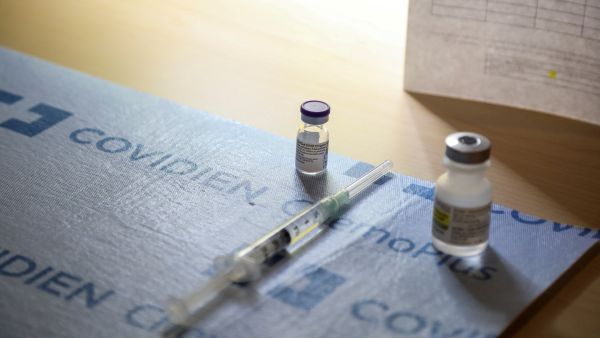Here Are The Vaccines Arab Countries Are Purchasing and Distributing 