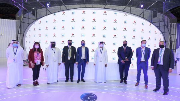 دو تدعم مركز الإمارات لتبادل الإنترنت لتوسيع نطاق تواجده في مواقع جديدة عبر دولة الإمارات