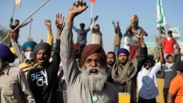 احتجاجات متواصلة للمزارعين ضد قانون الإصلاح الزراعي في الهند