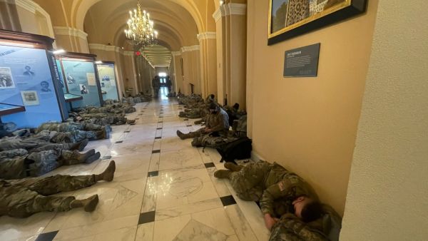 الحرس الوطني يستعد لنشر 20 ألفاً من قواته لتأمين تنصيب بايدن رئيسا لأمريكا