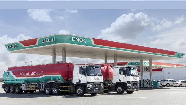 صفقة أساطيل بارزة تشهد تسلّم اينوك ثمانية رؤوس شاحنات C 380 جديدة من ’شاحنات رينو‘ تم توفير جميع المركبات من قِبَل ’يونايتد ديزل‘، الوكيل الحصري لدى ’شاحنات رينو‘ في دبي والإمارات الشمالية ’شاحنات رينو‘ الشريك المفضَّل الأحدث لمجموعة اينوك