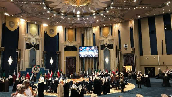 تأتي بوادر الحلحلة في وقت تستعد دول الخليج للتعامل مع إدارة أميركية جديدة