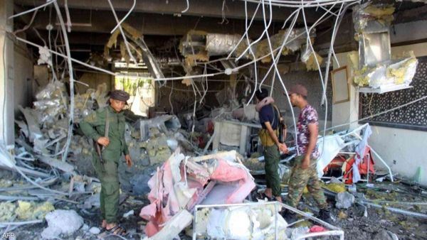 مقتل 5 نساء وإصابة 7 بانفجار بمدينة الحديدة اليمنية