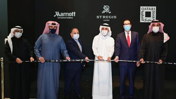 وزيرا المالية القطري والمصري يفتتحان فندقا بالقاهرة