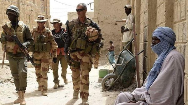 جماعة مرتبطة بـ"القاعدة" تعلن مسؤوليتها عن مقتل جنديين فرنسيين في مالي