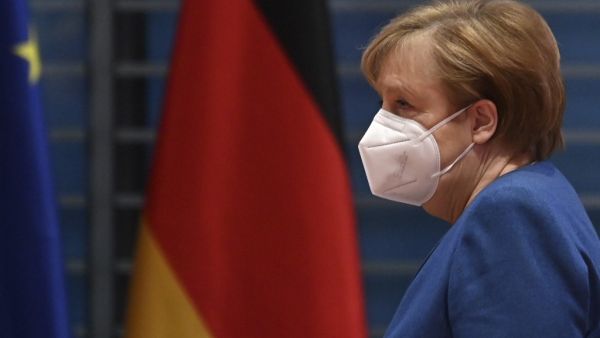 German Chancellor Angela Merkel arrives to lead the weekly cabinet meeting on January 6, 2021 at the Chancellery in Berlin. John MACDOUGALL / AFP / POOL