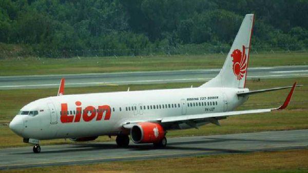 طائرة اندونيسية