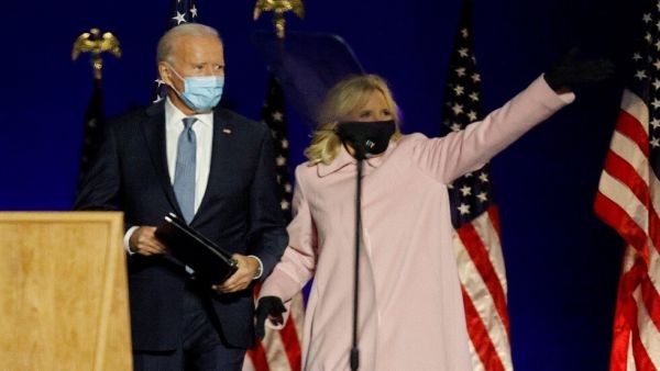 سيدة أمريكا الأولى مع زوجها جو بايدن