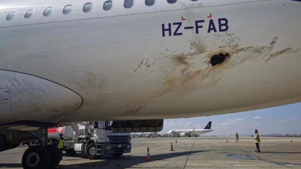  "محاولة استهداف مطار أبها وتهديد المسافرين المدنيين جريمة حرب"