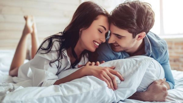 اسأليه عما يأمل أن يفعله يوماً ما واجعليه يعرف أنك تؤمنين بأحلامه