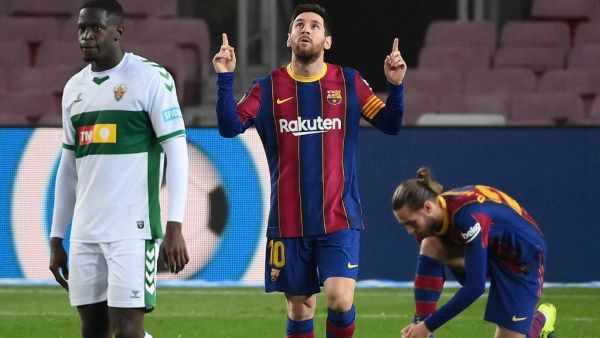 ميسي يرفع رصيده إلى 18 هدفاً لينفرد في صدارة هدافي الليغا