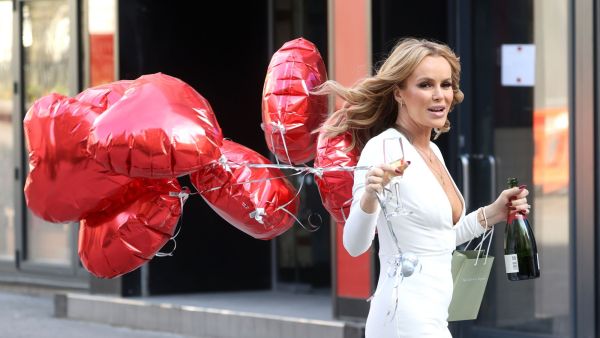 أماندا هولدن