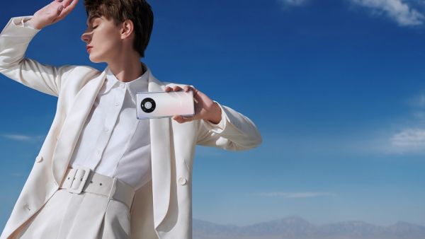 نظرة على أفضل الهواتف الرائدة حاليًا من الجيل الخامس 5G: هاتف HUAWEI Mate 40 Pro 