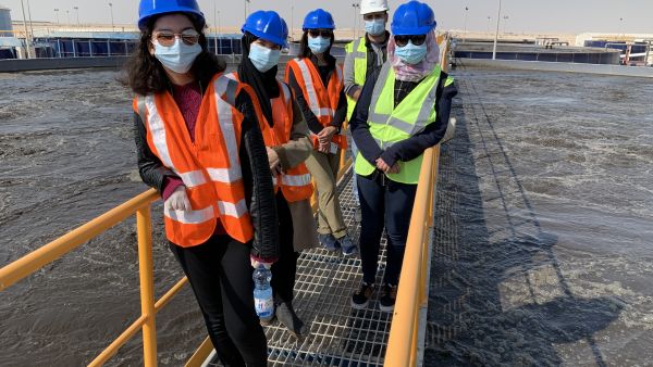 طالبات من وايل كورنيل للطب - قطر يتلقين منحة لتمويل دراسة بحثية إيكولوجية
