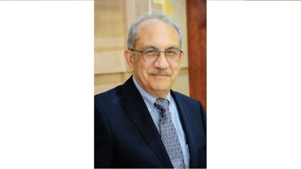 جامعة أبوظبي توقع مذكرة تفاهم مع مركز أدفانس كيور التشخيصي