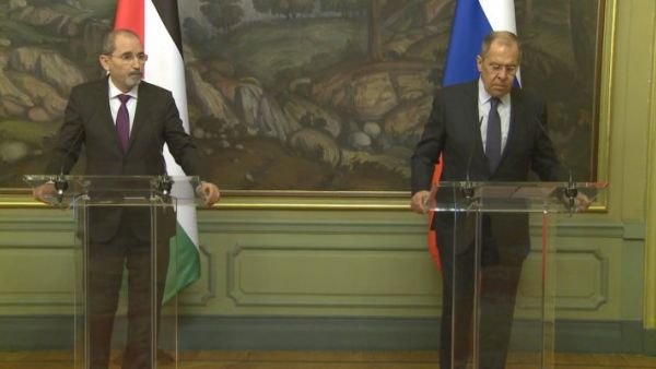  وزير الخارجية الروسي لافروف، مع نظيره الأردني أيمن الصفدي