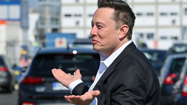 Elon Musk  (Shutterstock)	