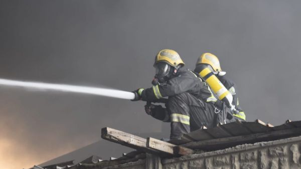  الحريق وقع في منطقة غرب الدمام في موقع للورش الصناعية الكبيرة