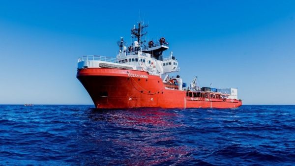 منظمة فرنسية غير حكومية تنقذ أكثر من مئة مهاجر قبالة سواحل ليبيا