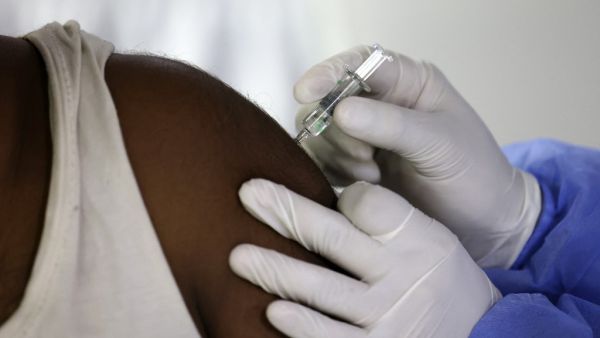 UAE’s health ministry called everyone to get the COVID-19 vaccines