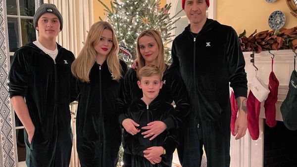 Reese Witherspoon celebrated her 10th wedding anniversary