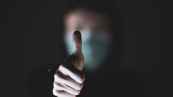 ما تفسير الحلم بالإبهام في المنام؟