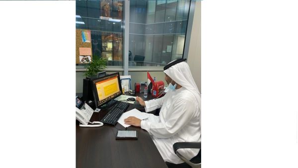 Officials from Dubai Economy Consumer Protection meeting online with sales outlets Consumer Protection Team in Dubai Economy Meets Sales Outlets in Preparation of Ramadan