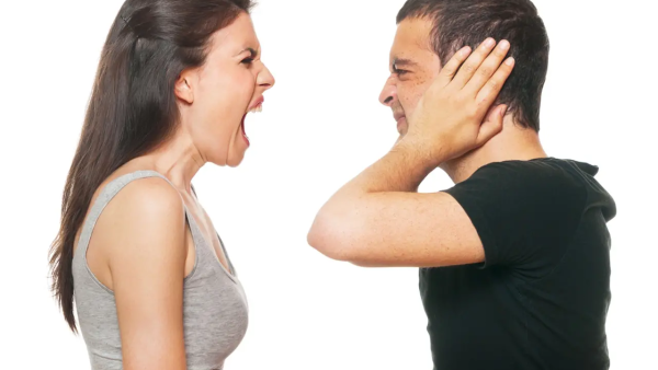 يمكن للجدال أن ينقذ العلاقة الزوجية بدلاً من تدميرها