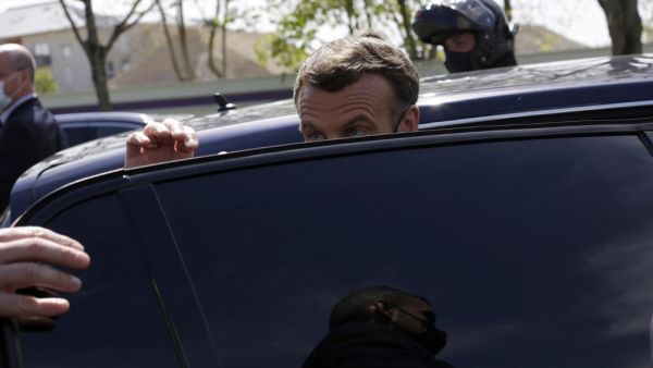 Twenty ex-generals call for the return of military rule in France