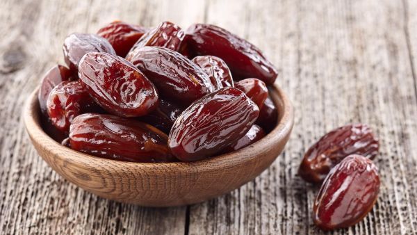  ترتفع حالات الإجهاض مع الإكثار من تناول التمر