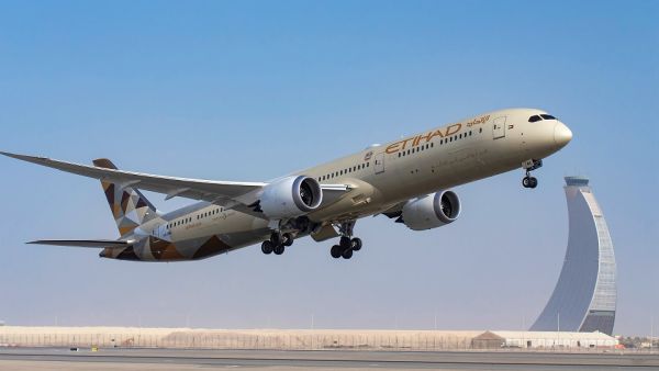Etihad Airways Boeing 787 Dreamliner takes off from Abu Dhabi International Airport Win 50 Times Your Flight Fare With Etihad’s Ramadan Sale