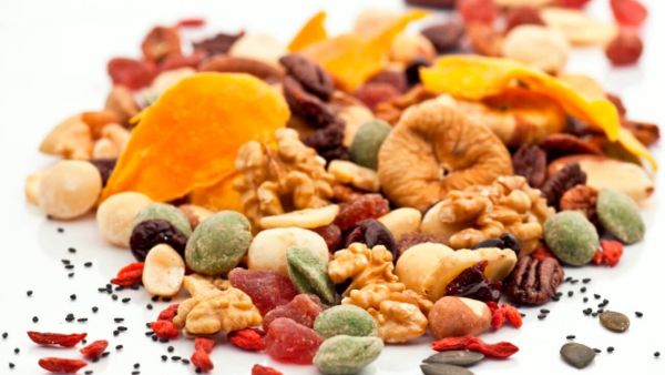ضع في اعتبارك أنه رغم الفوائد العديدة للفواكه المجففة