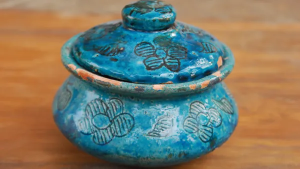 Blue pottery from Kabul 