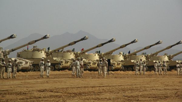 دبابات تابعة للجيش السعودي