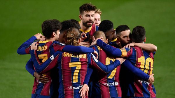 برشلونة المرشح الأوفر حظاً للفوز باللقب