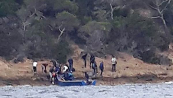 اكتشاف قارب على متنه 14 جثة متحللة عند سواحل ترينيداد وتوباغو