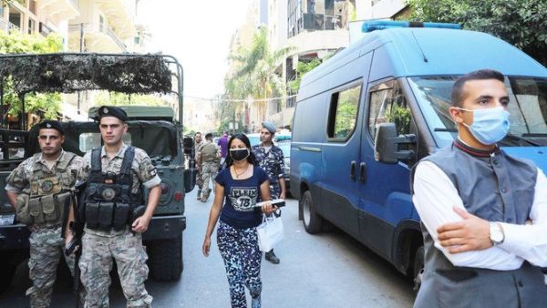 Lebanese police in downtown Beirut 