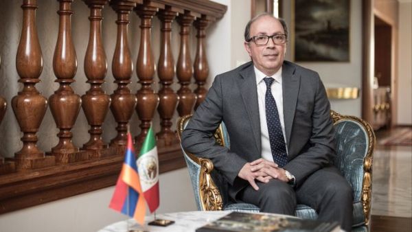 Armenian Foreign Minister quits