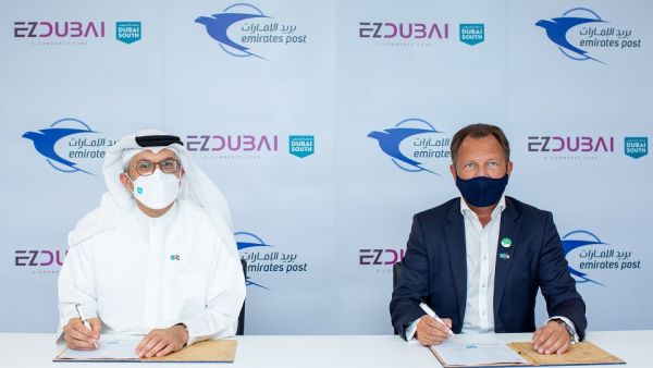 During the event EZDubai Welcomes Emirates Post To Support The Rapid Growth Of E-commerce In The UAE