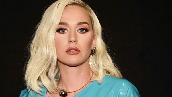 Katy  has Daisy Dove, eight months, with her fiancé Orlando Bloom 