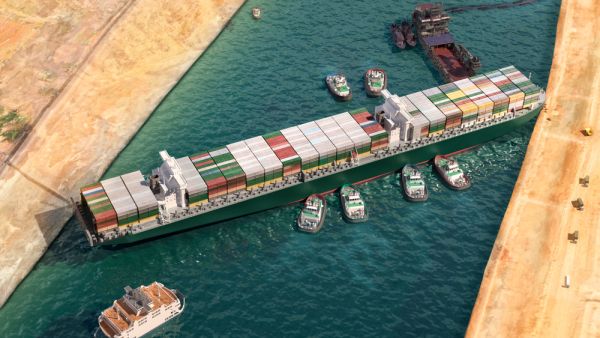 مصر تخفض مطالباتها المالية من «إيفرغيفن»