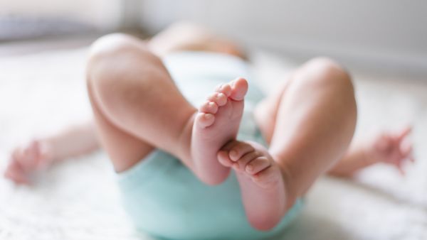 الإصابات الشديدة بكوفيد-19 نادرة عند الأطفال حديثي الولادة