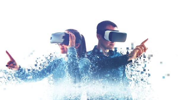 Virtual reality has not yet gained the popularity it is capable of. (Shutterstock: franz12) What Are People Using VR Technology For in the Post-Pandemic Era?